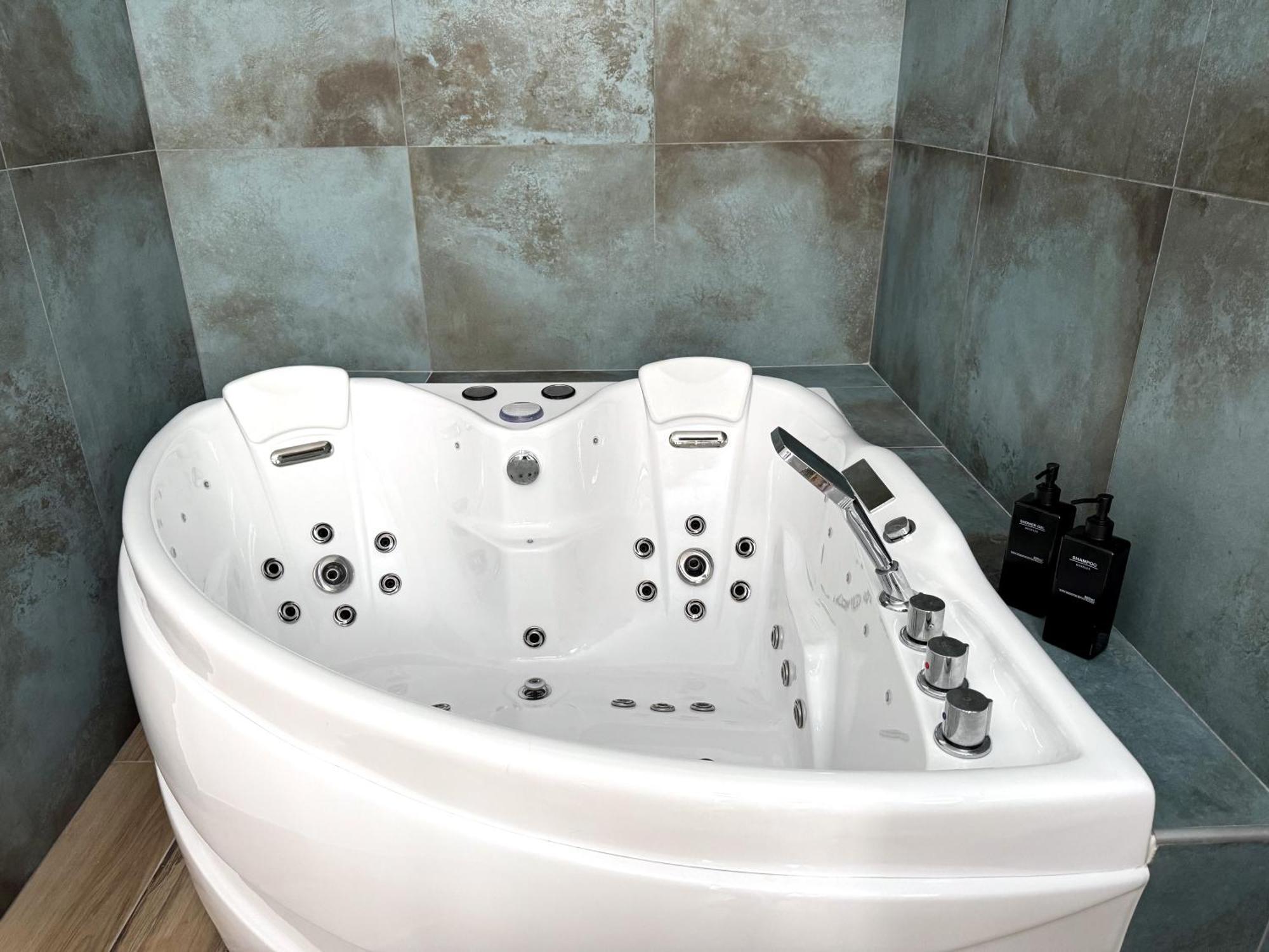 Marais Appartement 2 Chambres 2 Salles De Bain - Spa Jacuzzi ! 巴黎 外观 照片